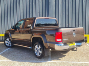 2018 Volkswagen Amarok 3.0 Tdi V6 Bluemotion Tech Highline Pickup Double Cab 4dr Diesel Auto 4motion Euro 6 (s/s) (224 Ps) in Brown — image 6