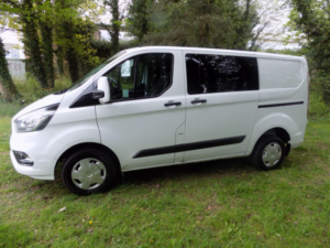 2022 Ford Transit Custom 2.0 300 Ecoblue Trend Crew Van L1 H1 Euro 6 (s/s) 5dr (6 Seat) in White — image 6