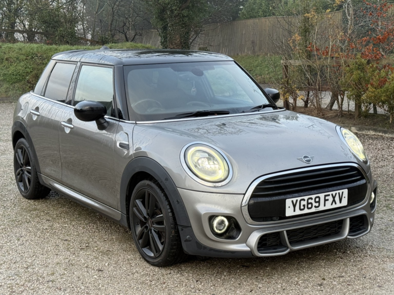 2019 MINI Hatch 1.5 5-Door Hatch Cooper Sport in Silver — image 1
