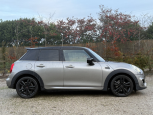 2019 MINI Hatch 1.5 5-Door Hatch Cooper Sport in Silver — image 2