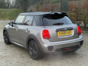2019 MINI Hatch 1.5 5-Door Hatch Cooper Sport in Silver — image 5