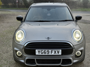 2019 MINI Hatch 1.5 5-Door Hatch Cooper Sport in Silver — image 6