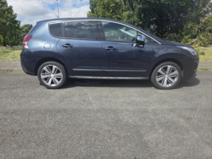 2015 Peugeot 3008 1.6 Hdi Allure in Blue — image 2