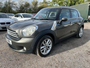 2012 MINI Countryman 1.6 Cooper D Euro 5 (s/s) 5dr in Grey — image 3