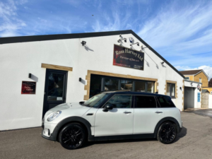 2018 MINI Clubman 1.5 Cooper Euro 6 (s/s) 6dr in Silver — image 2