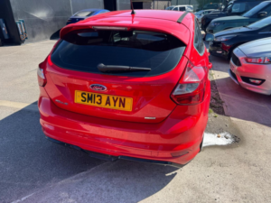 2013 Ford Focus 1.6 Tdci Zetec S Euro 5 (s/s) 5dr in Red — image 5