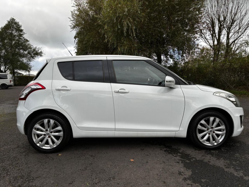 2016 Suzuki Swift 1.2 Sz4 Hatchback 5dr Petrol Manual Euro 6 (94 Ps) in White — image 1