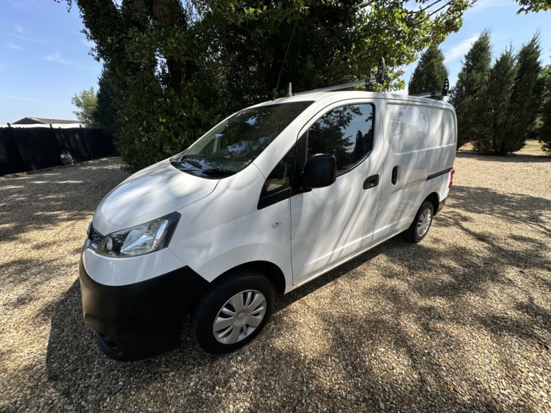 2017 Nissan Nv200 1.5 Dci Acenta in White — image 1