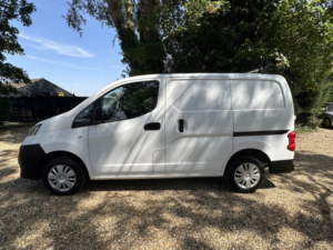 2017 Nissan Nv200 1.5 Dci Acenta in White — image 2