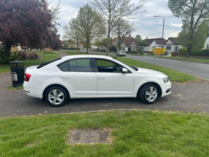 2019 Skoda Octavia 1.5 Tsi Act Se Technology in White — image 3