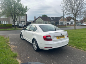 2019 Skoda Octavia 1.5 Tsi Act Se Technology in White — image 6