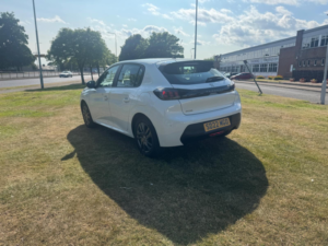 2022 Peugeot 208 1.2 Puretech Active Premium Hatchback 5dr Petrol Manual Euro 6 (s/s) (75 Ps) in White — image 3