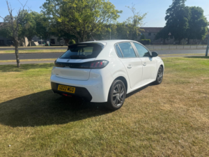 2022 Peugeot 208 1.2 Puretech Active Premium Hatchback 5dr Petrol Manual Euro 6 (s/s) (75 Ps) in White — image 4