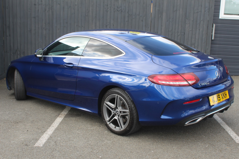 2019 Mercedes-Benz C Class 2.0 C300d Amg Line in Blue — image 1