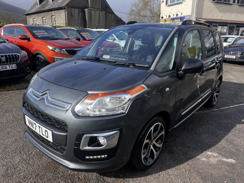 2017 Citroen C3 Picasso 1.6 Bluehdi Platinum in Grey — image 1