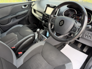 2016 Renault Clio 0.9 Dynamique S Nav Tce 90 in White — image 3