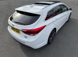 2016 Hyundai I40 1.7 Crdi Blue Drive Premium Tourer Euro 6 (s/s) 5dr in White — image 4