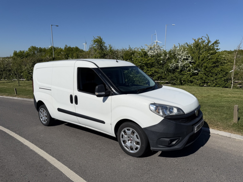 2015 Fiat Doblo 1.3 Doblo Cargo Cargo 1.3 90 Multijet Ii in White — image 1