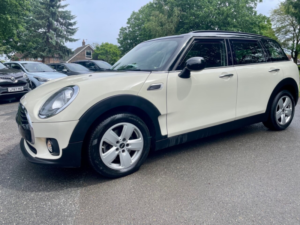 2018 MINI Clubman 1.5 Cooper Estate 6dr Petrol Auto Euro 6 (s/s) (136 Ps) in White — image 3