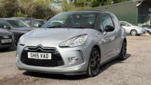 2015 Citroen Ds3 1.2 Puretech Dstyle Plus Euro 6 (s/s) 3dr in Silver — image 3