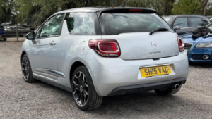 2015 Citroen Ds3 1.2 Puretech Dstyle Plus Euro 6 (s/s) 3dr in Silver — image 4