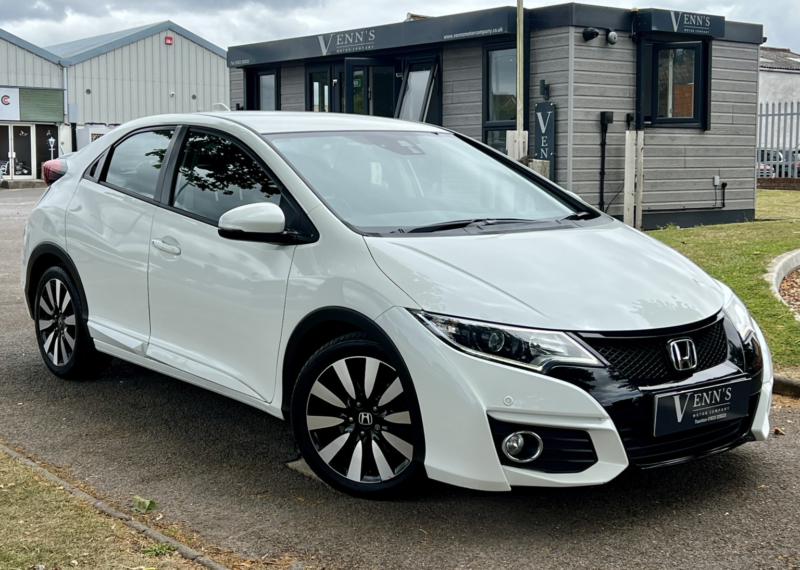 2016 Honda Civic 1.8 I-Vtec Se Plus in White — image 1