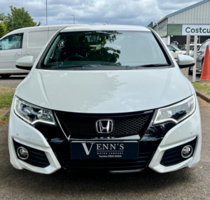 2016 Honda Civic 1.8 I-Vtec Se Plus in White — image 2