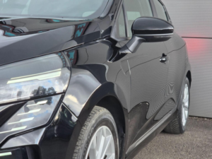 2024 Renault Clio 1.6 E-Tech Evolution Auto Euro 6 (s/s) 5dr in Black — image 4