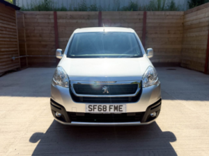 2019 Peugeot Partner Tepee 3 SEAT Wheelchair Accessible Disabled Access Vehicle Wav in Silver — image 4