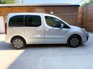2019 Peugeot Partner Tepee 3 SEAT Wheelchair Accessible Disabled Access Vehicle Wav in Silver — image 6