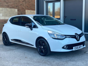 2016 Renault Clio 1.2 Dynamique Nav 1.2 16v 75 in White — image 2