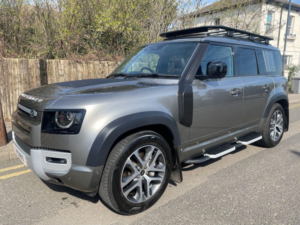 2022 Land Rover Defender 110 3.0 P400 Mhev Xs Edition in Silver — image 3