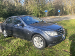 2011 Mercedes-Benz C Class 2.1 C200 Cdi Blueefficiency Executive Se in Grey — image 2