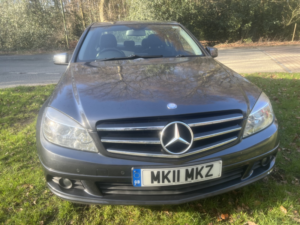 2011 Mercedes-Benz C Class 2.1 C200 Cdi Blueefficiency Executive Se in Grey — image 3