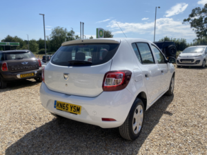 2015 Dacia Sandero 1.2 Ambiance 1.2 16v 75 in White — image 3