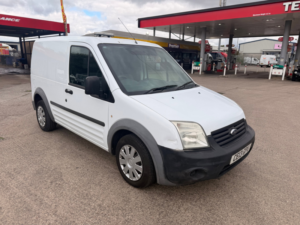 2013 Ford Transit Connect 1.8 Tdci T200 Panel Van 4dr Diesel Manual L1 H1 in White — image 2