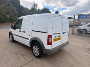 2013 Ford Transit Connect 1.8 Tdci T200 Panel Van 4dr Diesel Manual L1 H1 in White — image 4