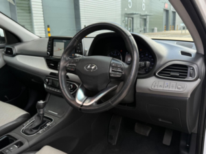 2018 Hyundai I30 1.4 T-Gdi Blue Drive Premium Se Dct Euro 6 (s/s) 5dr in White — image 4