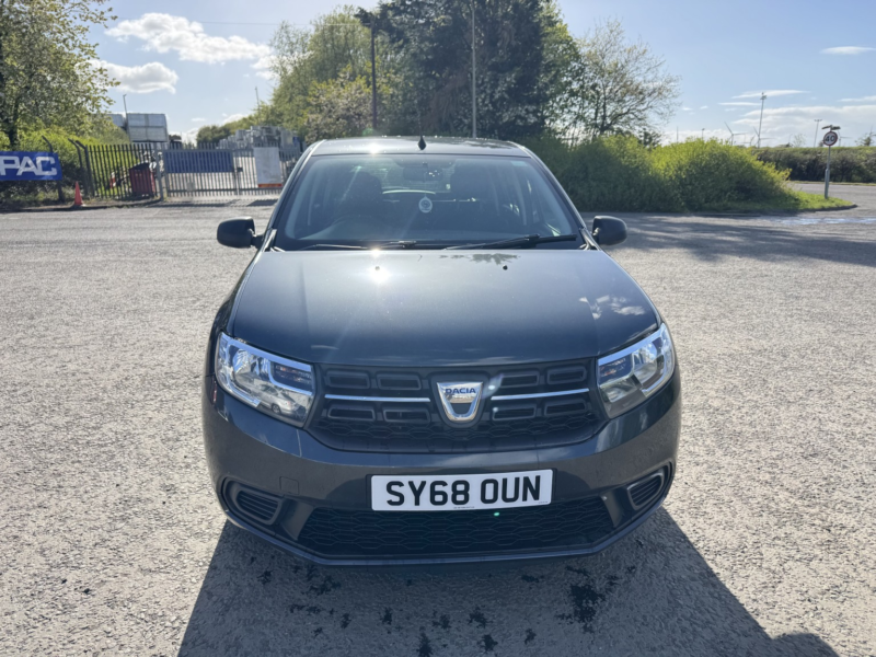 2018 Dacia Sandero 0.9 Essential Tce 90 My18 in Grey — image 1
