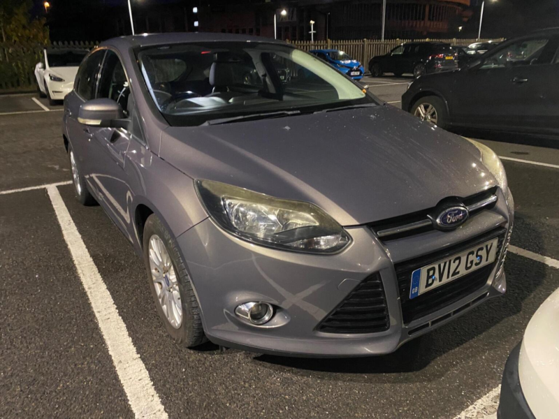 2012 Ford Focus 1.6t Ecoboost Titanium Euro 5 (s/s) 5dr in Brown — image 1