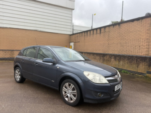 2007 Vauxhall Astra 1.8 I 16v Design in Blue — image 2