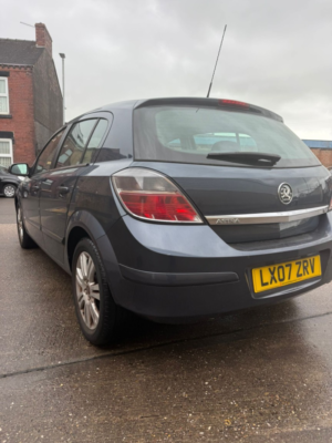 2007 Vauxhall Astra 1.8 I 16v Design in Blue — image 3