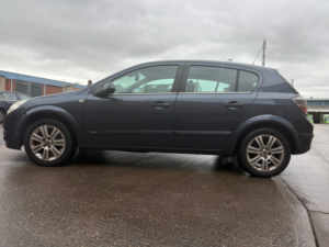 2007 Vauxhall Astra 1.8 I 16v Design in Blue — image 6