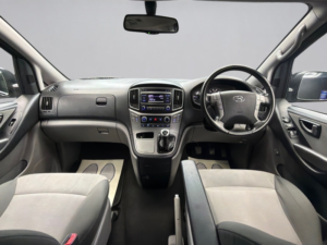 2018 Hyundai I800 2.5 I800 Se 2.5 Crdi 136ps My15 in Black — image 3