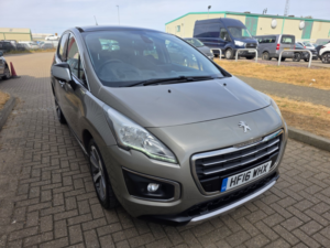 2016 Peugeot 3008 1.6 Bluehdi Allure in Grey — image 2