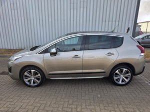 2016 Peugeot 3008 1.6 Bluehdi Allure in Grey — image 6