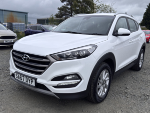 2017 Hyundai Tucson 1.7 Tucson Se Nav 1.7 D 116ps Bd +fss in White — image 4