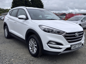 2017 Hyundai Tucson 1.7 Tucson Se Nav 1.7 D 116ps Bd +fss in White — image 6