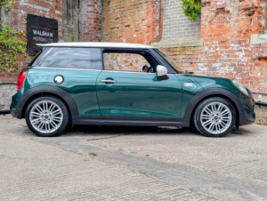 2014 MINI Hatch 2.0 Cooper Sd 3-Door Hatch in Green — image 4