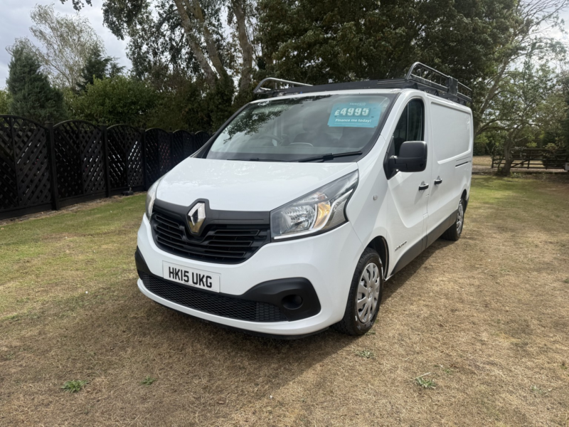 2015 Renault Trafic 1.6 Ll29 Energy Dci 120 Business+ in White — image 1